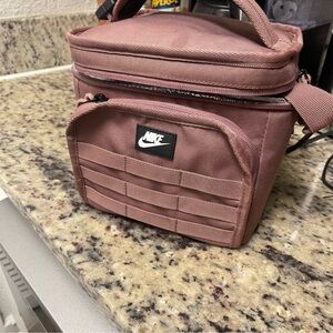 Nike Dusty Rose Lunch Bag